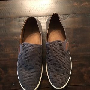 Women’s 12 Olukai shoes